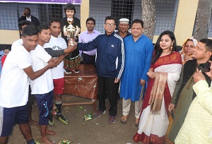 শাজাহানপুরে বিএনপির প্রতিষ্ঠাতা রতনের স্মরণে প্রীতি ফুটবল ম্যাচ